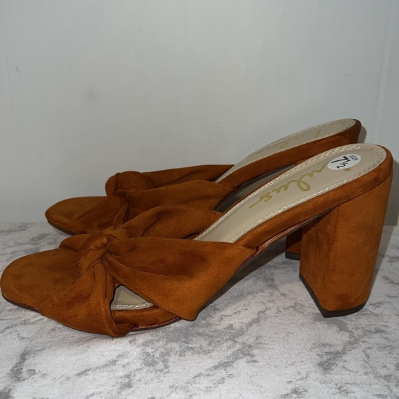 Lulus Tan/Copper Faux Suede High Heel Sandals Size 7.5 - Picture 2 of 6